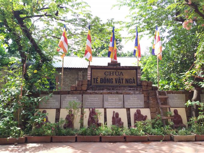 Bảo Sinh: Nếu biết suy ngẫm theo Phật pháp, ta sẽ thấy, loài vật hay nói cách khác, kiếp súc vật, nằm trong lục đạo Luân hồi.
