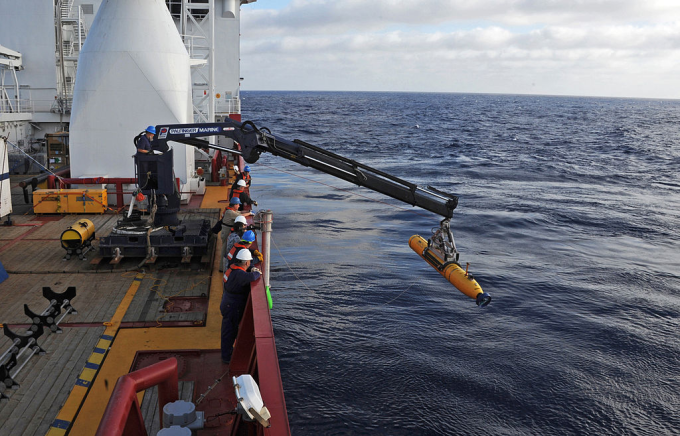 Trong nhiệm vụ tìm kiếm MH370, các chuyên gia phát hiện các mảnh vỡ đáng chú ý khác