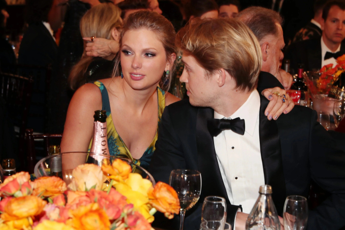 Taylor Swift và Joe Alwyn từng có chuyện tình đẹp khiến bao người ngưỡng mộ