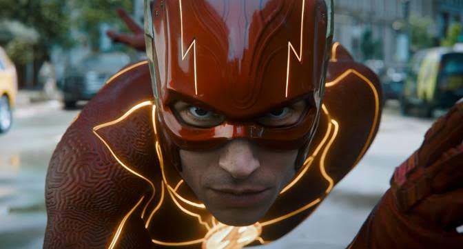 THE FLASH: Siêu anh hùng tụ hội trong bom tấn mùa hè được mong chờ nhất năm