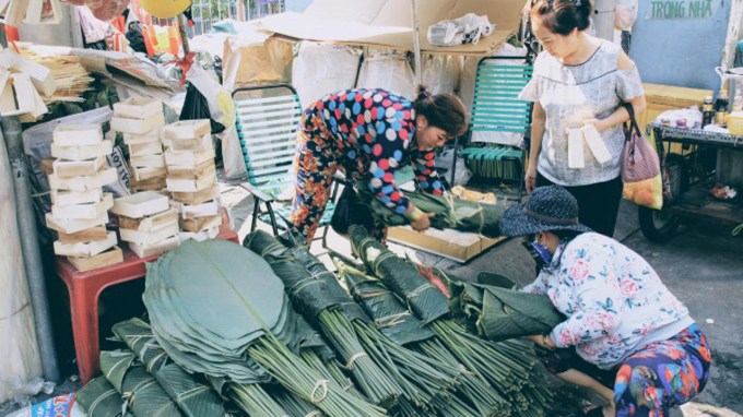 Chợ lá dong hơn 50 năm tuổi ở Sài Gòn đìu hiu vì giá thịt heo tăng cao