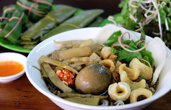 Bún cua thối Gia Lai - thơm ngon, lạ miệng.