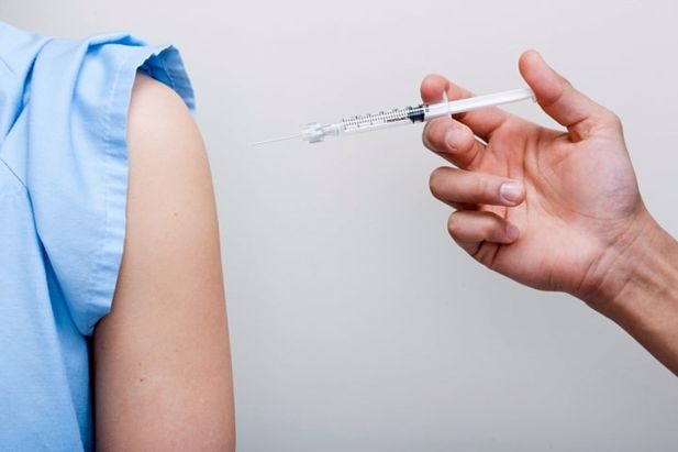 Người bị tăng huyết áp có được tiêm vaccine Covid-19?