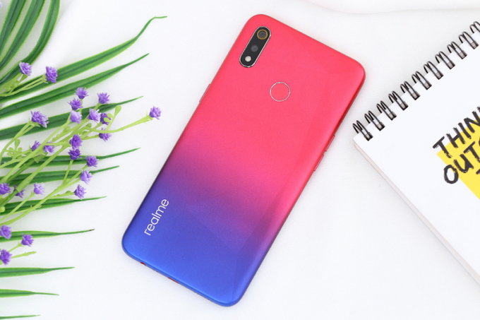 Gợi ý 6 smartphone màu hồng làm quà 20/10 