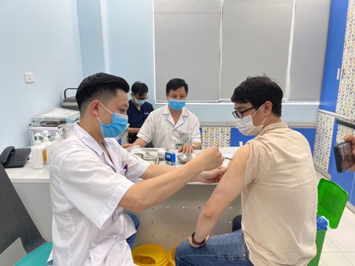 Những doanh nghiệp nào có thể tự đứng ra mua vaccine?