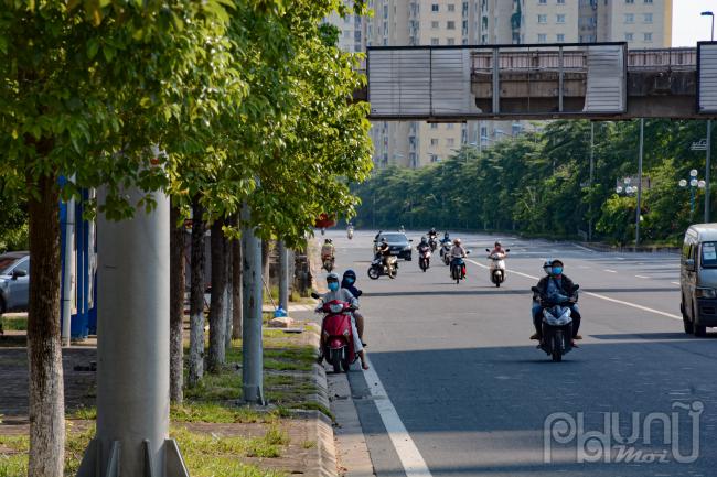 Một số người dân thấy chốt kiểm soát dừng lại quay đầu xe.