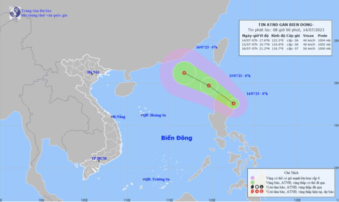 Vùng áp thấp khả năng mạnh lên thành áp thấp nhiệt đới, đêm nay đi vào Biển Đông - Ảnh: NCHMF