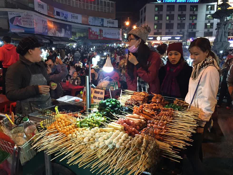 Check- in 6 địa điểm vui chơi về đêm 