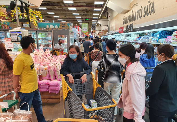 Lịch mở cửa Tết siêu thị người dân cần biết: Nhiều siêu thị bán tới nửa đêm, có nơi bán cả mùng 1 Tết