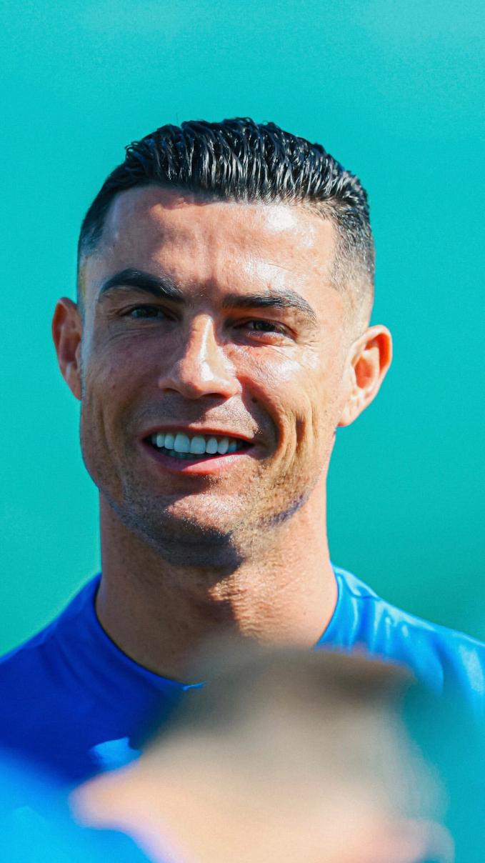 Ronaldo lộ rõ dấu hiệu tuổi tác trong tấm hình mới nhất chụp tại Al Nassr