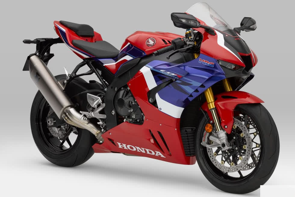 Honda CBR1000RR-R Fireblade SP 2020 với phuộc Ohlins, phanh Brembo.