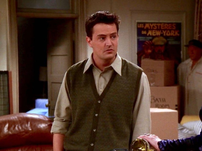 Matthew Perry để lại ấn tượng mạnh trong lòng công chúng qua nhân vật Chandler Bing ở 