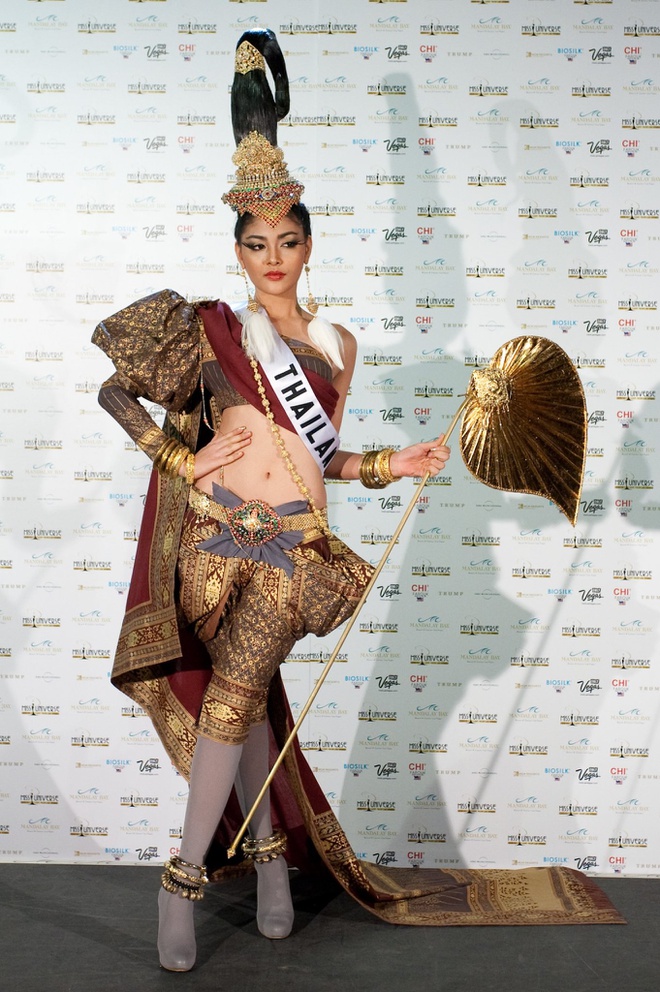 Trang phục dân tộc của châu Á giành chiến thắng ở các năm Miss Universe